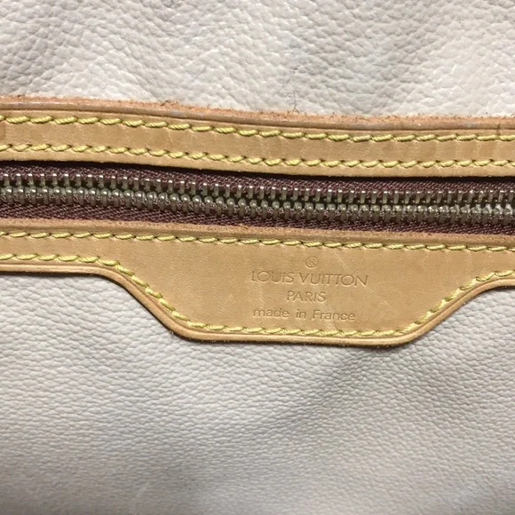 ๐ STUNNING ๐ retired Louis Vuitton bucket/ wallet - Picture 12 of 16